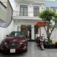 NHÀ BÁN Ở GẦN BÊN CHỢ BÌNH CHÁNH. SỔ RIÊNG SANG TÊN CÔNG CHỨNG NGAY
