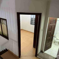 Nhà 3 Tầng Tầng Lệch Mặt Tiền Đường 5,5M Chỉ Nhỉnh 5 Tỷ