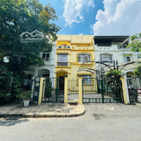 Bán 4 Căn Hưng Thái, Phú Mỹ Hưng, 7X18M, Giá Chỉ Từ 26.5 Tỷ - 28 Tỷ Liên Hệ:0938602838 Nhân