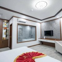 Bán Khách Sạn Có Sẵn Dòng Tiền 1,1Tỷ/Năm. Vị Trí 2 Căn Sun 7 Màu 240M2 Xây 5 Tầng