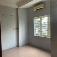 Cho Thuê Nhà H8M Đường Tân Sơn Nhì, Tân Phú, 1 Trệt2 Lầu, 3Pn 4 Vệ Sinh Có 3 Sẵn Máy Lạnh, Giá: 15 Triệu/Tháng
