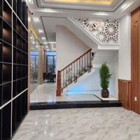 Siêu Phẩm Nhà Mặt Tiền - 5 Tầng - Quận 7 - 15.6 Tỷ - Thang Máy Ý - Nội Thất Nhập Khẩu
