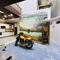 Siêu Vip, Bán Nhà Phạm Ngọc Thạch, Biệt Thự Ô Tô Đỗ Cửa Đẹp Long Lanh,Diện Tíchkhủng 122M2, 3T, 14,5 Tỷ