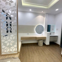 Bán Nhàhẽm Xe Hơisát Mặt Tiền Cách Mạng Tháng 8 Ngay Cv Lê Thị Riêng- Cư Xá Bắc Hải Chỉ 14,9 Tỷ