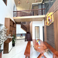 Cự Khối Nhà Dân Xây Đầu Tư Nội Thất Ốp Gỗ Vip