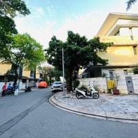 Duy Nhất! Bán Biệt Thự Lô Góc Khu Dân Cư Gia Hòa. Khu Compound Bảo Vệ 24/24 An Ninh, Dân Tri Thức