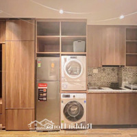Siêu Phẩm Studio Ban Công Thiết Kế Tông Gỗ Full Nt Xịn Trang Bị Giặt Sấy Riêng Ngay Trung Tâm Q.10