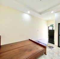 Hot!!Phòng Ban Công Mới Xây , Đầy Đủ Tiện Nghi Ngay Chợ Hoàng Hoa Thám