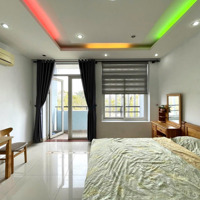 Phòng Full Nội Thất Có Ban Công Mặt Tiền Máy Giặt Riêng Ngay Đồng Văn Cống