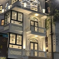 Siêu Hiếm, Nhà Mặt Phố Nguyễn Thái Học, Nhà Mới Xây Cực Đẹp Có Gu Trên 300Mx5 Tầng,Có Thang Máy