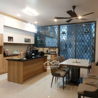 Mặt Tiền Kinh Doanh - 4Tầng -Ngang Chuẩn Đẹp Hơn 5M Dài 17 Ngay Nguyễn Oanh Gò Vấp