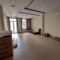 Bán 88,2M2 Nhà 3 Tầng Chỉ 6,6 Tỷ Đường Trịnh Hoài Đức, Vĩnh Hoà, Nha Trang - 0964326158
