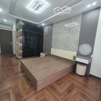 Bán Gấp Nhà 6 Tầng 40M2, Nguyễn Sơn, Ngọc Lâm, Ô Tô Đỗ Cửa, Thang Máy, Full Nội Thất