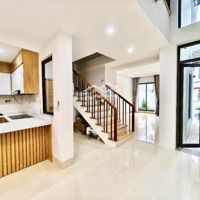 Bán Biệt Thự Nhà Vườn Sài Đồng 100M2-Mt 6M-Hơn 19 Tỷ-Dân Xây-Full Nội Thất-Vỉa Hè-Ô Tô Tránh