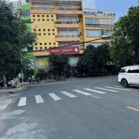 Bán Nhà Mặt Tiền Kinh Doanh 20M. Ngay Cổng Trường Cấp 3 . Đông Người Qua Lại . Tiện Kinh Doanh