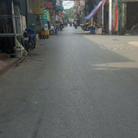 Cần Bán Căn Nhà Mặt Đường Chợ Ngọc Hồi .Diện Tích45M X 5 Tầng Xây Mới . Giá Bán 8,7 Tỷ