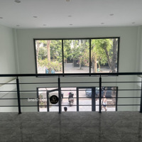 Cho Thuê Shophouse Thuỷ Trúc Ecopark 122,5M2 Nhà Mới Hoàn Thiện,Có Thang Máy. Liên Hệ: 0909 769 666