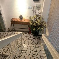 Đẹp Lung Linh, 4,5X22 - 4 Tầng Đường Phạm Ngọc Thạch, Q.3