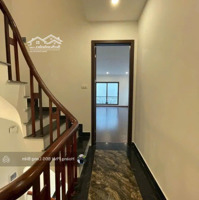 Bán Nhà Thạch Bàn - Garden City, Sân Riêng, Ô Tô Đỗ Cổng. 35M X 6T - 5,15 Tỷ. Liên Hệ: 0965858116