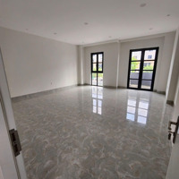 Cho Thuê Biệt Thự Song Lập 200M2, Giá 30 Triệu/Tháng, Full Máy Lạnh, Sẵn Ở/Vp, Hđ Lâu Dài
