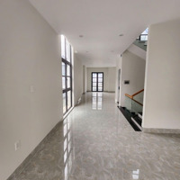 Cho Thuê Biệt Thự Song Lập 200M2, Giá 30 Triệu/Tháng, Full Máy Lạnh, Sẵn Ở/Vp, Hđ Lâu Dài