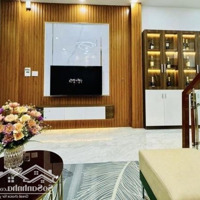Hàng Hiếm! Chú Bảy Bán Nhà An Dương Vương, Q5 Chỉ 2Tỷ250. Nhà 60M2 - 3 Phòng Ngủ-Sân Thượng.sát Đh Sư Phạm