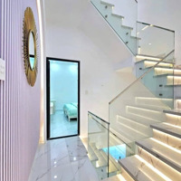 Cần Xoay Vốn Bán Nhàhẽm Xe Hơi6M . Bông Sao , Phường 5 , Quận 8 . Diện Tích: 60M2/1,5Tỷ , Sổ Riêng , Nhà 1 Sẹc