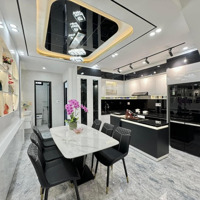 Bán Nhà Mặt Phố Nguyễn Đổng Chi, 12 Tỷ, 44M2, 6 Phòng Ngủ 6 Vệ Sinh Đẹp, Nhiều Tiện Ích