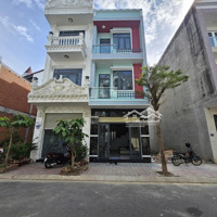 Nhà Mới Xây 3Tỷ800, 60M2 Nhà 1 Trệt 2 Lầu Đầy Đủ Nội Thất Kdc Phú Hồng Thịnh 8 Bình Chuẩn, Thuận An