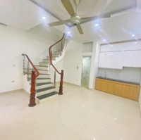Bán Gấp Nhà Nguyễn Trãi, Hà Đông - 15M Ra Mặt Phố Lê Lợi, Mặt Tiền Gần 6M, 46M2X4T Giá Chỉ 7.6 Tỷ