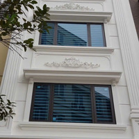 Chính Chủ Bán Biệt Thự Liền Kề Kđt Nam Trung Yên, Diện Tích 160M2, 4.5 Tầng, Hướng Đông Nam