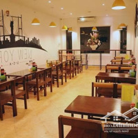 Cho Thuê Nhà Mặt Phố Trung Hòa , 150M2 X 4 Tầng , Mt: 6M , Vị Trí Siêu Đẹp Giao Vũ Phạm Hàm