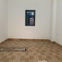 Phải Nhanh - Nhà 5 Tầng- Oto Đỗ Cửa. Gần Chợ Đông La, Ubnd Xã. Cách Kđt Đô Nghĩa- Đh Phenika 2,5Km