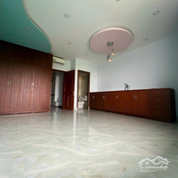Cho Thuê Nhà Full Nội Thất Ở Có Thang Máy 5X22M,Hầm+4 Lầu,Đường 25M Kđt Vạn Phúc City