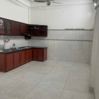 Cho Thuê Nhà Ngõ 180 Hoàng Quốc Việtdiện Tích50M2 X 5T Ô Tô Đỗ Cửa
