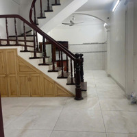 Cho Thuê Nhà Ngõ 180 Hoàng Quốc Việtdiện Tích50M2 X 5T Ô Tô Đỗ Cửa