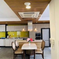 Cần Bán Gấp Căn Hộ Tropic Garden, 3 Phòng Ngủ 100M2, Giá Chỉ 7,8 Tỷ, Tại Thảo Điền, Q2