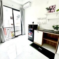 Căn Hộ Decor Ban Công Ngay Trung Tâm Quận 3