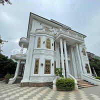Bán Biệt Thự 1250M2, 6 Phòng Ngủ 6 Vệ Sinhtại Nguyễn Du, Hà Tĩnh, Giá Ưu Đãi Chỉ Với 35 Tỷ Vnd .