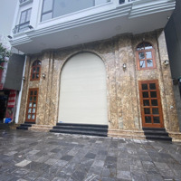 Cho Thuê Nhà Phố Hào Nam 50Mx 7 Tầng Mặt Tiền 7M Giá Bán 53 Triệu Lh Em Bình 0986598318