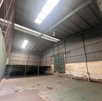 Cho Thuê Kho Xưởng Quận 7Diện Tích400M2 Đủ Điện, Nước Ở Lại Được