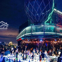 Cho Thuê Thẳng Sàn Tầng Thượng Diện Tích 700M2 Có 450M2 Xây Dựng Hợp Làm Bar Pup, Cà Phê View Chill