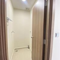 Cần chuyển nhượng căn hộ 2PN 2WC HTCB, view đông nam thoáng mát, giá bán 4,8 tỷ, nhận nhà ở ngay, lh 0938839926