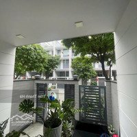 [Giá Cực Tốt] Tìm Chủ Mới Cho Căn Nhà Full Nội Thất Gỗ Sang Trọng - Vạn Phúc City