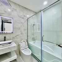 Đi Nước Ngoài Cần Ra Gấp Nhà Gò Công, Quận 5, 60M2, Sổ Hồng Riêng