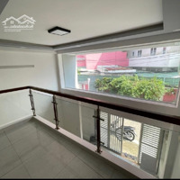 Mặt Tiền Trung Tâm F4 -Pn - Xe Hơi Ngủ Trong Nhà - 33M2 - 3T - Btct - Ngang 4,4M - Chi -10Xxxx