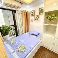 Phân khúc 3.25 tỷ Nguyễn Đình Hoàn, Ngõ thông, 20m ra ô tô, 5 tầng cực đẹp, Ở sướng!