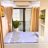 Phân khúc 3.25 tỷ Nguyễn Đình Hoàn, Ngõ thông, 20m ra ô tô, 5 tầng cực đẹp, Ở sướng!
