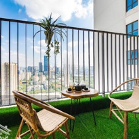 Nhà Thật. Cho Thuê Studio D''capitale Trần Duy Hưng. Nhà Trống Vào Được Luôn. Giá 13. 5 Triệu