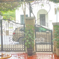 Cho Thuê Shophouse 3 Tầng Tổngdiện Tích400M Giá Bán 15 Triệu Có Điều Hòa, Bàn Họp, Phòng Bếp, Phòng Ăn
